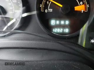 2014 Jeep Patriot Latitude with VIN 1C4NJRFB4ED720241, listed as a IAAI auction lot 40914199 with 128,218 mi miles. Bid and sale history available at carsss.com. Image 7.