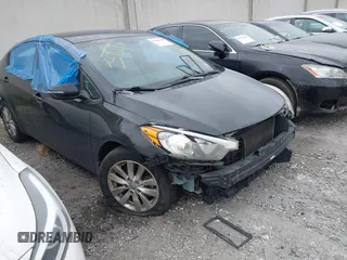 2015 Kia Forte LX with VIN KNAFX4A69F5279165, listed as a IAAI auction lot 42020060 with 1 mi miles. Bid and sale history available at carsss.com. Image 1.