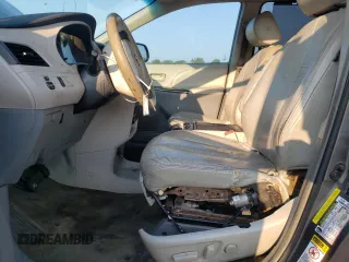 2011 Toyota Sienna LE AAS with VIN 5TDKK3DC5BS116741, listed as a Copart auction lot 43147955 with 212,663 mi miles and Salvage Title. Bid and sale history available at carsss.com. Image 7.