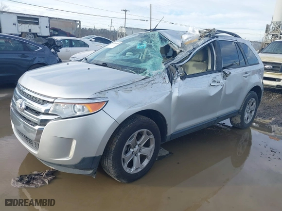2013 Ford Edge SEL with VIN 2FMDK3JC8DBB97621, listed as a IAAI auction lot 41100900 with 200,806 mi miles. Bid and sale history available at carsss.com. Image 17.