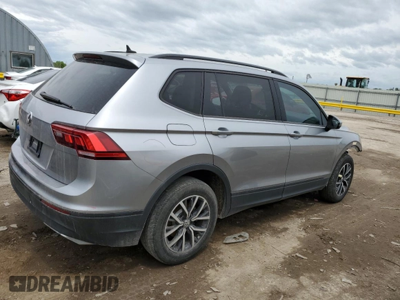 2021 Volkswagen Tiguan S z VIN 3VV1B7AX5MM062422, wystawiony jako Copart lot #54876425 z przebiegiem 114 550 mil mil oraz Nie do naprawy • Non repairable. Historia ofert i sprzedaży dostępna na DreamBid. Obrazek 3.