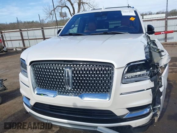 2019 Lincoln Navigator Reserve z VIN 5LMJJ2LT8KEL10852, wystawiony jako IAAI lot #41847832 z przebiegiem 88 437 mil mil oraz . Historia ofert i sprzedaży dostępna na DreamBid. Obrazek 12.
