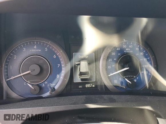 2019 Toyota Sienna LE Auto Access Seat with VIN 5TDKZ3DC4KS993734, listed as a Copart auction lot 53458405 with 6,957 mi miles and Salvage Title. Bid and sale history available at DreamBid. Image 9.