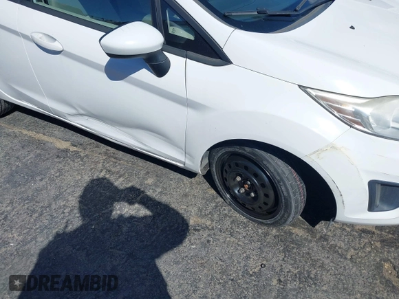 2012 Ford Fiesta SE with VIN 3FADP4BJ7CM102932, listed as a IAAI auction lot 41760394 with 70,394 mi miles and . Bid and sale history available at carsss.com. Image 6.