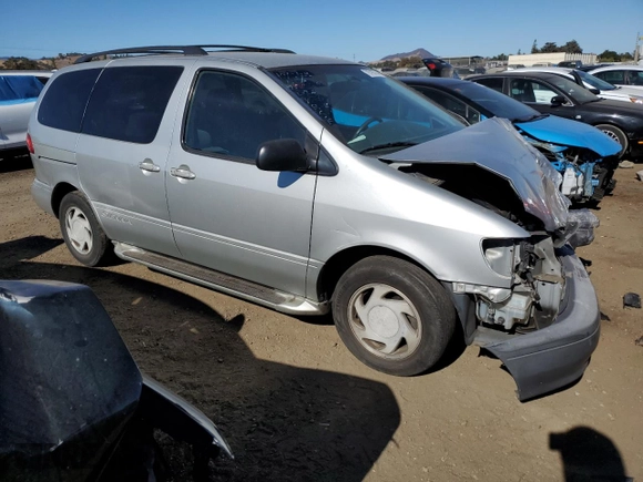 2002 Toyota Sienna LE with VIN 4T3ZF13C62U503080, listed as a Copart auction lot 76795704 with 0 mi miles and Non Repairable. Bid and sale history available at carsss.com. Image 4.