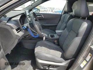 2024 Mitsubishi Outlander SE z VIN JA4J3VA88RZ022814, wystawiony jako Copart lot #54241155 z przebiegiem 19 338 mil mil oraz Nie do naprawy • Non repairable. Historia ofert i sprzedaży dostępna na DreamBid. Obrazek 7.