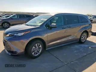 2021 Toyota Sienna LE z VIN 5TDKRKEC3MS045594, wystawiony jako Copart lot #49866935 z przebiegiem 97 760 mil mil oraz Czysty tytuł • Clean title. Historia ofert i sprzedaży dostępna na DreamBid. Obrazek 1.