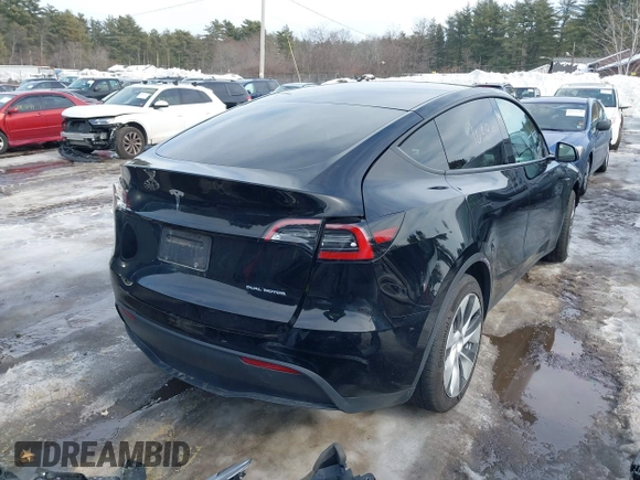 2023 Tesla Model Y Long Range z VIN 7SAYGDEE8PF826989, wystawiony jako IAAI lot #41615166 z przebiegiem 10 368 mil mil oraz . Historia ofert i sprzedaży dostępna na DreamBid. Obrazek 4.