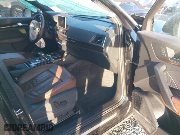 2019 Audi Q5 Premium Plus with VIN WA1BNAFY7K2051011, listed as a IAAI auction lot 41403581 with 1 mi miles. Bid and sale history available at carsss.com. Image 5.