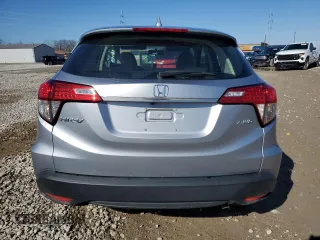 2021 Honda HR-V LX with VIN 3CZRU6H37MM719420, listed as a Copart auction lot 49450395 with 17,264 mi miles and Salvage Title. Bid and sale history available at carsss.com. Image 6.