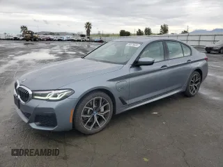 2022 BMW 5 Series 530e with VIN WBA13AG05NCL01602, listed as a Copart auction lot 85075934 with 34,240 mi miles and Salvage title. Bid and sale history available at DreamBid. Image 1.
