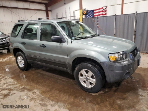 2005 Ford Escape XLS Value with VIN 1FMYU92Z75KB29769, listed as a Copart auction lot 44591245 with 168,452 mi miles and Salvage Title. Bid and sale history available at carsss.com. Image 4.