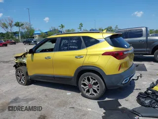 2021 Kia Seltos SX z VIN KNDETCA22M7187270, wystawiony jako IAAI lot #42264879 z przebiegiem 39 656 mil mil oraz . Historia ofert i sprzedaży dostępna na DreamBid. Obrazek 3.