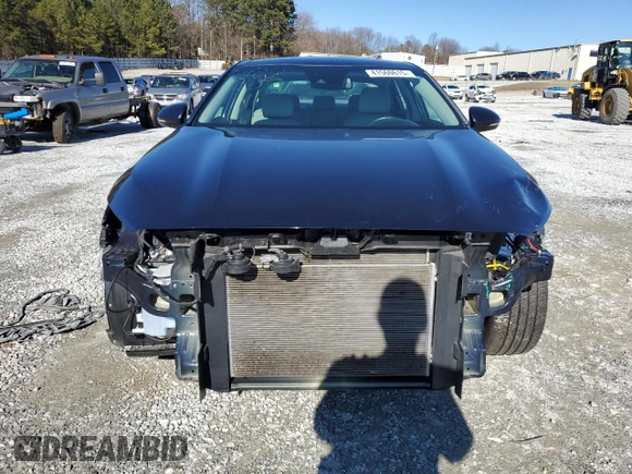 2020 Kia Cadenza Technology with VIN KNALC4J14L5237890, listed as a Copart auction lot 41560615 with 29,504 mi miles and Salvage Title. Bid and sale history available at carsss.com. Image 5.