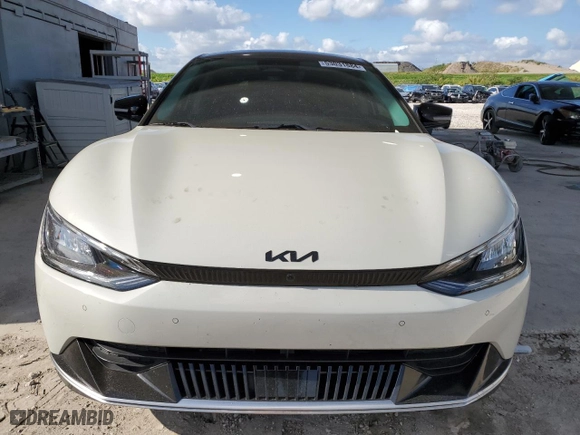2022 Kia EV6 Wind with VIN KNDC3DLCXN5032322, listed as a Copart auction lot 53031884 with 45,369 mi miles and Non Repairable. Bid and sale history available at carsss.com. Image 5.