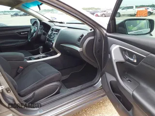 2015 Nissan Altima S with VIN 1N4AL3AP5FN888285, listed as a IAAI auction lot 42130532 with 174,510 mi miles and . Bid and sale history available at carsss.com. Image 5.