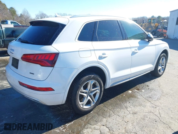 2019 Audi Q5 Premium with VIN WA1ANAFY6K2110626, listed as a IAAI auction lot 41270717 with 112,084 mi miles. Bid and sale history available at carsss.com. Image 4.