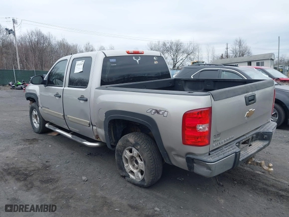 2008 Chevrolet Silverado 1500 LTZ with VIN 2GCEK133281102041, listed as a IAAI auction lot 41910348 with 193,573 mi miles. Bid and sale history available at carsss.com. Image 3.