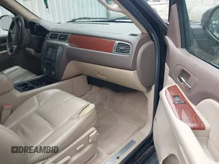 2008 GMC Yukon SLT 4SB with VIN 1GKFC13J18R118629, listed as a IAAI auction lot 41798020 with 215,760 mi miles and . Bid and sale history available at DreamBid. Image 5.