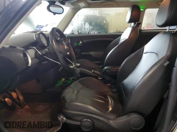 2012 MINI Hardtop with VIN WMWSU3C58CT369968, listed as a Copart auction lot 60102135 with 138,062 mi miles and Salvage title. Bid and sale history available at DreamBid. Image 7.