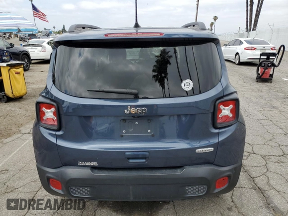 2020 Jeep Renegade Latitude z VIN ZACNJABB5LPL31028, wystawiony jako Copart lot #55539615 z przebiegiem 154 396 mil mil oraz Szkoda całkowita • Salvage title. Historia ofert i sprzedaży dostępna na DreamBid. Obrazek 6.