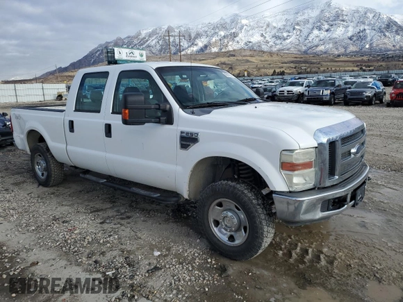2008 Ford F-250 XL z VIN 1FTSW21Y28EB35230, wystawiony jako Copart lot #86930534 z przebiegiem 103 332 mil mil oraz Czysty tytuł • Clean title. Historia ofert i sprzedaży dostępna na DreamBid. Obrazek 4.