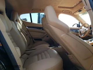 2014 Porsche Panamera GTS with VIN WP0AF2A73EL083388, listed as a Copart auction lot 74312004 with 106,386 mi miles and Salvage Title. Bid and sale history available at carsss.com. Image 10.