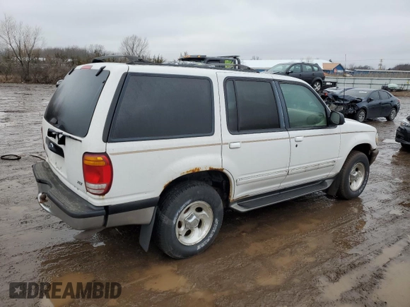 1998 Ford Explorer XLT z VIN 1FMZU32E0WUB20397, wystawiony jako Copart lot #44365985 z przebiegiem 177 291 mil mil oraz Tytuł czysty. Historia ofert i sprzedaży dostępna na DreamBid. Obrazek 3.
