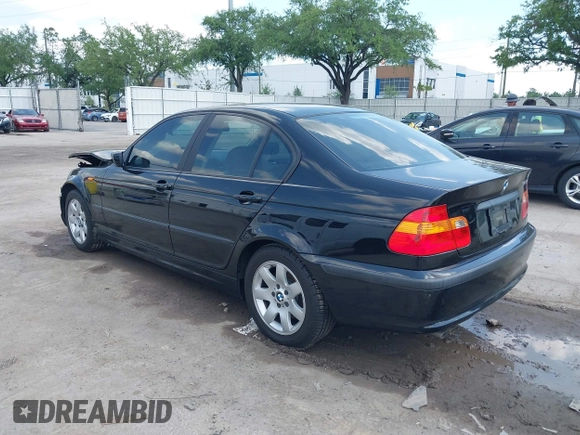 2002 BMW 3 Series 325i with VIN WBAET37412NG78995, listed as a IAAI auction lot 41965274 with 131,138 mi miles. Bid and sale history available at carsss.com. Image 3.
