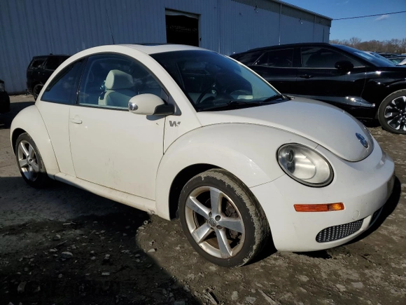 2008 Volkswagen Beetle with VIN 3VWFG31C08M510855, listed as a Copart auction lot 45836855 with 169,212 mi miles and Salvage Title. Bid and sale history available at DreamBid. Image 4.