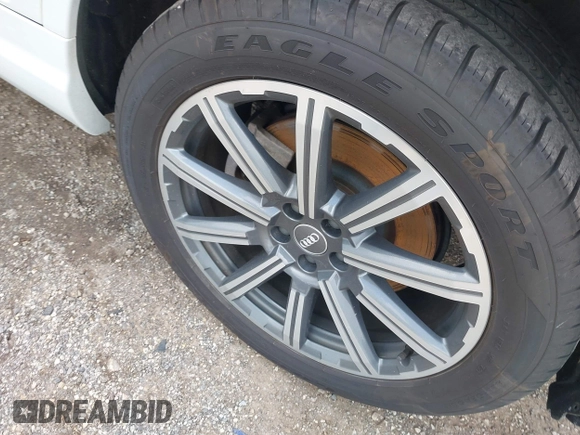 2017 Audi Q7 Prestige with VIN WA1VAAF71HD010516, listed as a IAAI auction lot 42689590 with 68,849 mi miles and . Bid and sale history available at DreamBid. Image 12.
