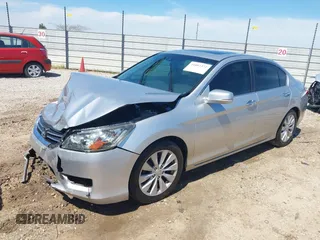 2013 Honda Accord Sdn EX-L with VIN 1HGCR2F89DA206267, listed as a IAAI auction lot 41882372 with Not Provided miles. Bid and sale history available at carsss.com. Image 17.
