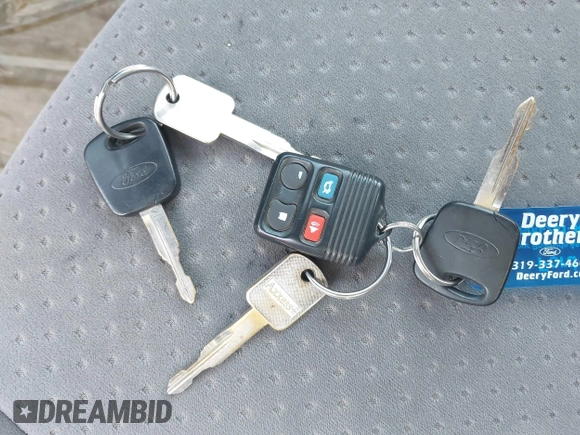 2003 Ford Focus SE Fleet с VIN 1FAFP36373W209641, выставлен на аукционе IAAI как лот 42119574 с пробегом 152 473 миль миль и . История ставок и продаж доступна на DreamBid. Изображение 11.