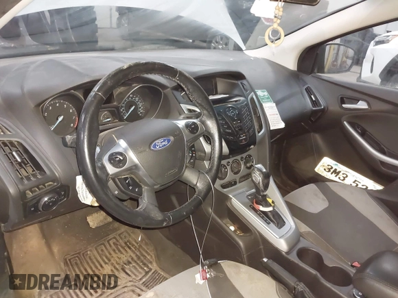 2012 Ford Focus SE с VIN 1FAHP3F2XCL429258, выставлен на аукционе IAAI как лот 41906572 с пробегом 225 451 миль миль и . История ставок и продаж доступна на DreamBid. Изображение 12.