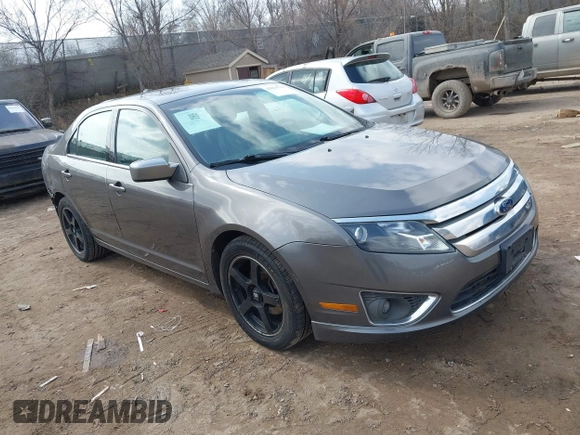 2012 Ford Fusion SEL with VIN 3FAHP0JG9CR207829, listed as a IAAI auction lot 42024719 with 180,501 mi miles. Bid and sale history available at carsss.com. Image 1.