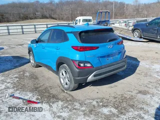 2022 Hyundai Kona SEL with VIN KM8K6CAB1NU804909, listed as a IAAI auction lot 41321862 with 20,091 mi miles. Bid and sale history available at carsss.com. Image 3.