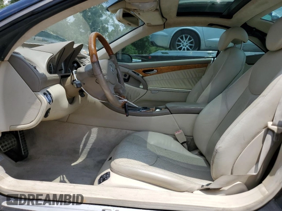 2004 Mercedes-Benz SL z VIN WDBSK76F64F072443, wystawiony jako Copart lot #56370125 z przebiegiem Nie podano mil oraz Tytuł czysty. Historia ofert i sprzedaży dostępna na DreamBid. Obrazek 7.