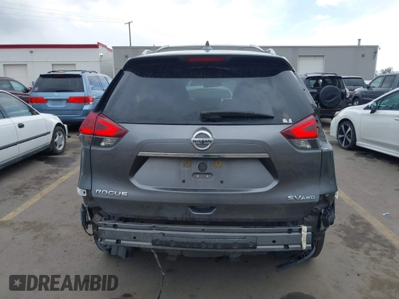 2018 Nissan Rogue SV with VIN KNMAT2MV6JP511461, listed as a IAAI auction lot 41924322 with 131,869 mi miles. Bid and sale history available at carsss.com. Image 17.