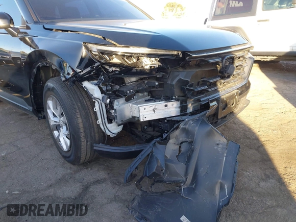 2024 Honda CR-V LX with VIN 2HKRS3H26RH319198, listed as a IAAI auction lot 41334302 with 16,594 mi miles and . Bid and sale history available at DreamBid. Image 6.