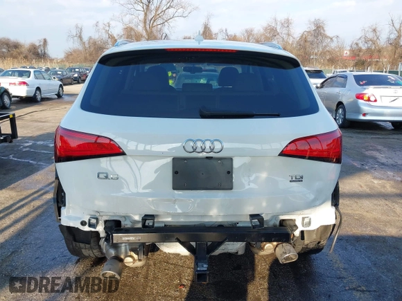 2014 Audi Q5 Prestige z VIN WA1VMAFP6EA080386, wystawiony jako IAAI lot #41422923 z przebiegiem 66 913 mil mil oraz . Historia ofert i sprzedaży dostępna na DreamBid. Obrazek 17.