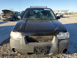 2007 Ford Escape XLS with VIN 1FMYU02Z37KA99846, listed as a Copart auction lot 41578944 with 216,990 mi miles and Salvage Title. Bid and sale history available at carsss.com. Image 5.