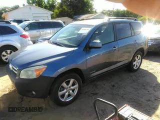 2007 Toyota RAV4 Limited с VIN JTMBD31VX76027755, выставлен на аукционе IAAI как лот 42528396 с пробегом 265 446 миль миль и . История ставок и продаж доступна на DreamBid. Изображение 2.