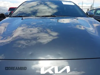2024 Kia Forte LXS z VIN 3KPF24AD9RE819395, wystawiony jako IAAI lot #42182642 z przebiegiem 14 778 mil mil oraz . Historia ofert i sprzedaży dostępna na DreamBid. Obrazek 6.