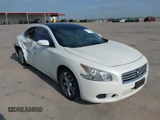2013 Nissan Maxima S z VIN 1N4AA5AP2DC835246, wystawiony jako IAAI lot #42047026 z przebiegiem 125 004 mil mil oraz . Historia ofert i sprzedaży dostępna na DreamBid. Obrazek 1.