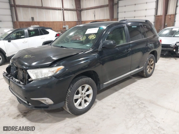 2013 Toyota Highlander with VIN 5TDBK3EH1DS185021, listed as a IAAI auction lot 41597392 with 248,343 mi miles. Bid and sale history available at carsss.com. Image 17.