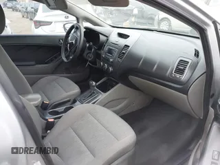 2015 Kia Forte LX with VIN KNAFK4A69F5388109, listed as a IAAI auction lot 41613274 with 97,214 mi miles. Bid and sale history available at carsss.com. Image 5.