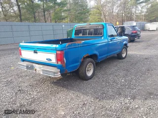 1990 Ford Ranger XLT with VIN 1FTCR10X1LUB39850, listed as a IAAI auction lot 41917633 with 71,872 mi miles. Bid and sale history available at carsss.com. Image 4.