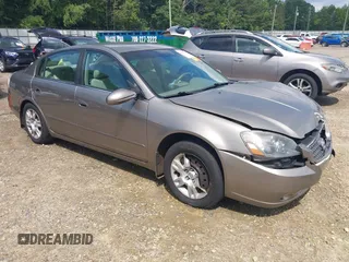 2005 Nissan Altima 2.5 z VIN 1N4AL11D95C273582, wystawiony jako IAAI lot #42423182 z przebiegiem 305 813 mil mil oraz . Historia ofert i sprzedaży dostępna na DreamBid. Obrazek 1.