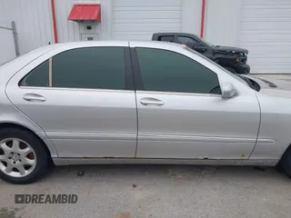 2002 Mercedes-Benz S-Class 5.0L with VIN WDBNG75J12A246997, listed as a IAAI auction lot 41566423 with 181,940 mi miles. Bid and sale history available at carsss.com. Image 13.