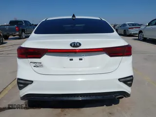 2020 Kia Forte LXS z VIN 3KPF24AD8LE151323, wystawiony jako IAAI lot #41769008 z przebiegiem 137 464 mil mil oraz . Historia ofert i sprzedaży dostępna na DreamBid. Obrazek 17.